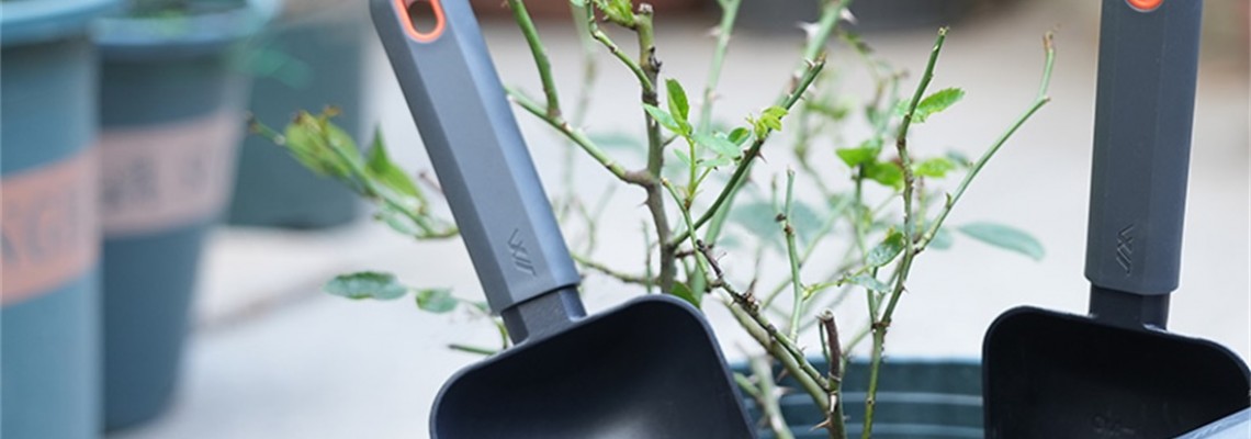 Precision Gardening: The Difference Between You and a Master Gardener Is a Graduated Trowel